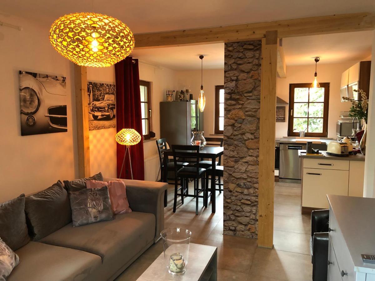 Willkommen Im Casa Felice, Der Wohlfuehl Oase Mit Balkon, 4 Betten Und Homeoffice Platz Aidlingen المظهر الخارجي الصورة
