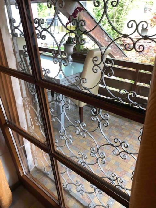 Willkommen Im Casa Felice, Der Wohlfuehl Oase Mit Balkon, 4 Betten Und Homeoffice Platz Aidlingen المظهر الخارجي الصورة